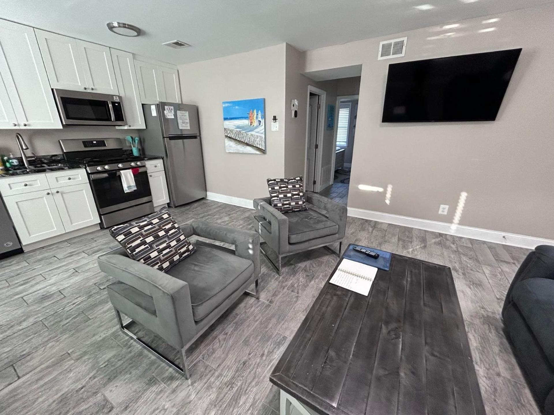 Beach Block Parking Modern Decor Porch Brigantine Exterior photo
